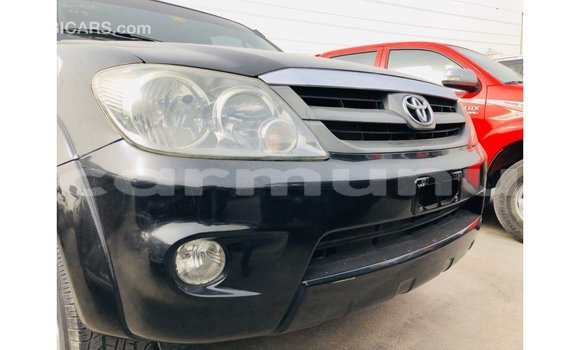 Acheter Import Voiture Toyota Fortuner Noir à Import - Dubai, Région de la Bouenza Acheter Import Voiture Toyota Fortuner Noir à Import - Dubai, Région de la Bouenza