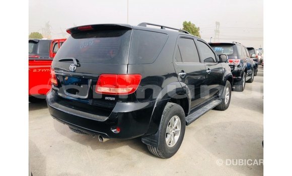 Acheter Import Voiture Toyota Fortuner Noir à Import - Dubai, Région de la Bouenza Acheter Import Voiture Toyota Fortuner Noir à Import - Dubai, Région de la Bouenza