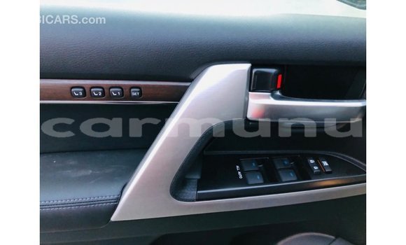 Acheter Import Utilitaire Toyota DA Noir à Import - Dubai, Région de la Bouenza Acheter Import Utilitaire Toyota DA Noir à Import - Dubai, Région de la Bouenza