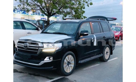 Acheter Import Utilitaire Toyota DA Noir à Import - Dubai, Région de la Bouenza Acheter Import Utilitaire Toyota DA Noir à Import - Dubai, Région de la Bouenza