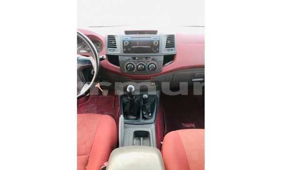 Buy Import Toyota Hilux Red Car in Import - Dubai in Region of Bouenza Buy Import Toyota Hilux Red Car in Import - Dubai in Region of Bouenza