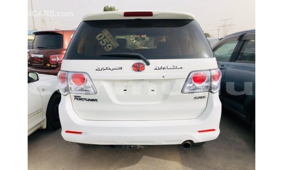 Buy Import Toyota Fortuner White Car in Import - Dubai in Region of Bouenza Buy Import Toyota Fortuner White Car in Import - Dubai in Region of Bouenza