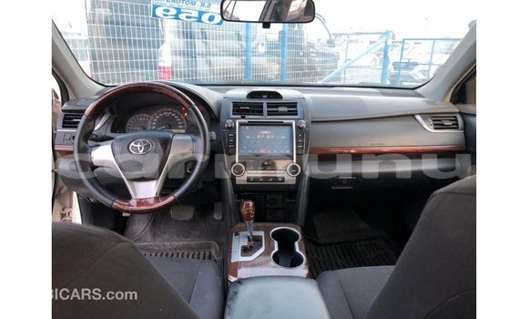Buy Import Toyota Camry White Car in Import - Dubai in Region of Bouenza Buy Import Toyota Camry White Car in Import - Dubai in Region of Bouenza