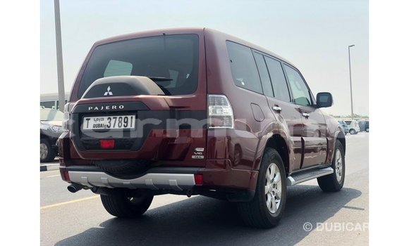 Acheter Import Voiture Mitsubishi Pajero Rouge à Import - Dubai, Région de la Bouenza Acheter Import Voiture Mitsubishi Pajero Rouge à Import - Dubai, Région de la Bouenza