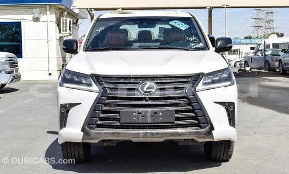 Acheter Import Voiture Lexus LX Blanc à Import - Dubai, Région de la Bouenza Acheter Import Voiture Lexus LX Blanc à Import - Dubai, Région de la Bouenza