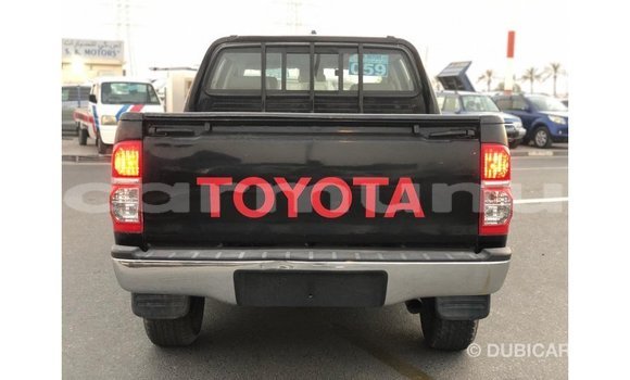 Acheter Import Voiture Toyota Hilux Noir à Import - Dubai, Région de la Bouenza Acheter Import Voiture Toyota Hilux Noir à Import - Dubai, Région de la Bouenza