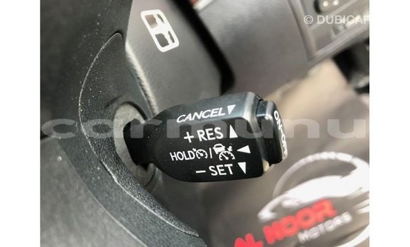 Buy Import Toyota Land Cruiser White Car in Import - Dubai in Region of Bouenza Buy Import Toyota Land Cruiser White Car in Import - Dubai in Region of Bouenza