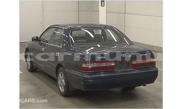 Acheter Import Voiture Toyota Crown Bleu à Import - Dubai, Région de la Bouenza Acheter Import Voiture Toyota Crown Bleu à Import - Dubai, Région de la Bouenza