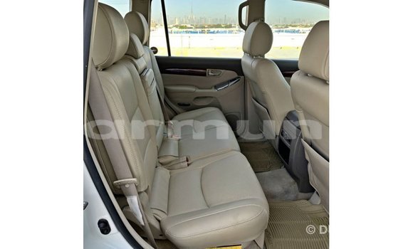 Buy Import Toyota Prado White Car in Import - Dubai in Region of Bouenza Buy Import Toyota Prado White Car in Import - Dubai in Region of Bouenza