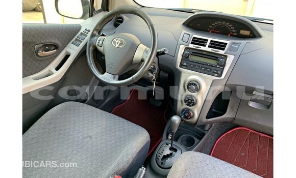 Acheter Import Voiture Toyota Yaris Noir à Import - Dubai, Région de la Bouenza Acheter Import Voiture Toyota Yaris Noir à Import - Dubai, Région de la Bouenza