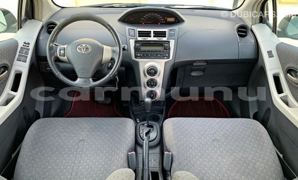 Acheter Import Voiture Toyota Yaris Noir à Import - Dubai, Région de la Bouenza Acheter Import Voiture Toyota Yaris Noir à Import - Dubai, Région de la Bouenza