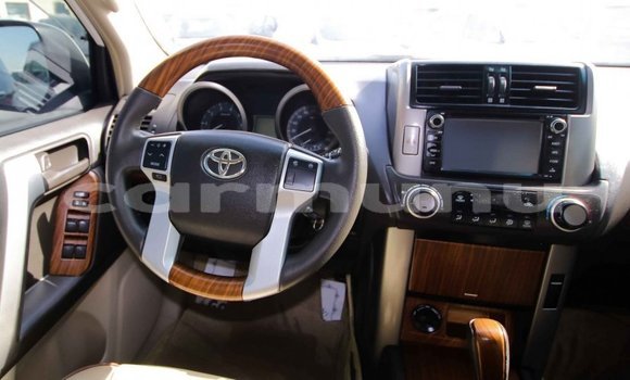 Buy Import Toyota Prado White Car in Import - Dubai in Region of Bouenza Buy Import Toyota Prado White Car in Import - Dubai in Region of Bouenza