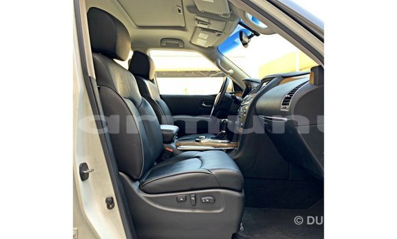 Acheter Import Voiture Infiniti EX Blanc à Import - Dubai, Région de la Bouenza Acheter Import Voiture Infiniti EX Blanc à Import - Dubai, Région de la Bouenza