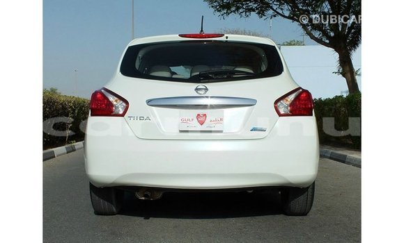 Acheter Import Voiture Nissan Tiida Blanc à Import - Dubai, Région de la Bouenza Acheter Import Voiture Nissan Tiida Blanc à Import - Dubai, Région de la Bouenza