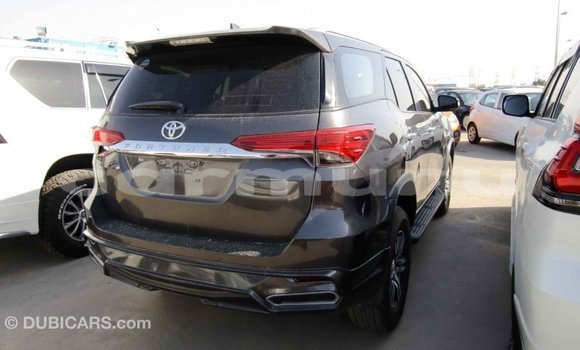 Buy Import Toyota Fortuner Other Car in Import - Dubai in Region of Bouenza Buy Import Toyota Fortuner Other Car in Import - Dubai in Region of Bouenza