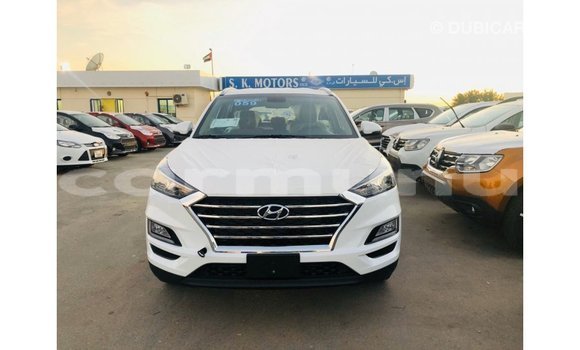 Buy Import Hyundai Tucson White Car in Import - Dubai in Region of Bouenza Buy Import Hyundai Tucson White Car in Import - Dubai in Region of Bouenza