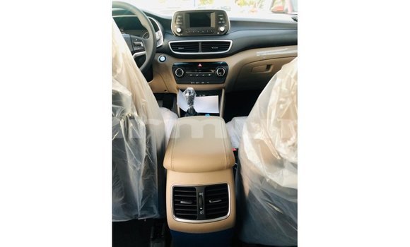 Buy Import Hyundai Tucson White Car in Import - Dubai in Region of Bouenza Buy Import Hyundai Tucson White Car in Import - Dubai in Region of Bouenza