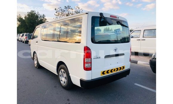Buy Import Toyota Hiace White Car in Import - Dubai in Region of Bouenza Buy Import Toyota Hiace White Car in Import - Dubai in Region of Bouenza