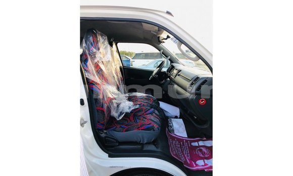Buy Import Toyota Hiace White Car in Import - Dubai in Region of Bouenza Buy Import Toyota Hiace White Car in Import - Dubai in Region of Bouenza