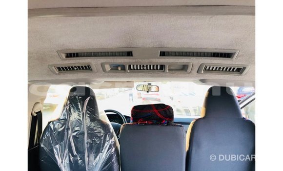 Buy Import Toyota Hiace White Car in Import - Dubai in Region of Bouenza Buy Import Toyota Hiace White Car in Import - Dubai in Region of Bouenza