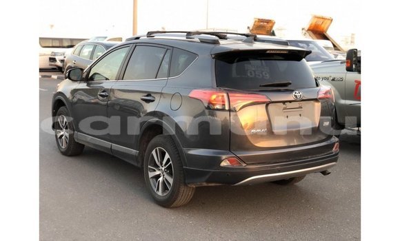 Buy Import Toyota HiAce Black Truck in Import - Dubai in Region of Bouenza Buy Import Toyota HiAce Black Truck in Import - Dubai in Region of Bouenza