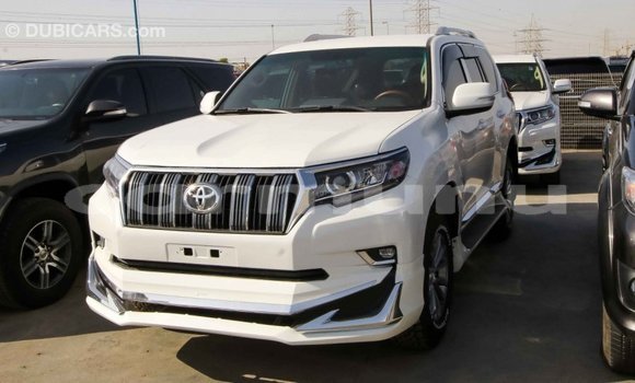 Acheter Import Voiture Toyota Prado Blanc à Import - Dubai, Région de la Bouenza Acheter Import Voiture Toyota Prado Blanc à Import - Dubai, Région de la Bouenza