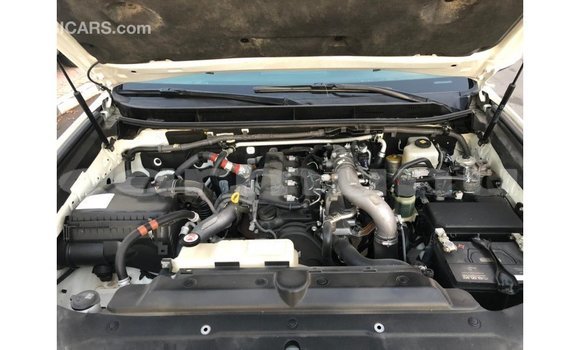 Acheter Import Voiture Toyota Prado Blanc à Import - Dubai, Région de la Bouenza Acheter Import Voiture Toyota Prado Blanc à Import - Dubai, Région de la Bouenza