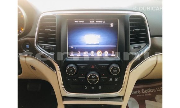 Acheter Import Voiture Jeep Grand Cherokee Noir à Import - Dubai, Région de la Bouenza Acheter Import Voiture Jeep Grand Cherokee Noir à Import - Dubai, Région de la Bouenza