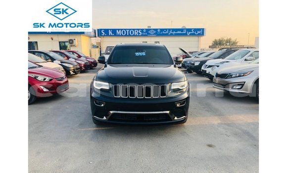 Acheter Import Voiture Jeep Grand Cherokee Noir à Import - Dubai, Région de la Bouenza Acheter Import Voiture Jeep Grand Cherokee Noir à Import - Dubai, Région de la Bouenza