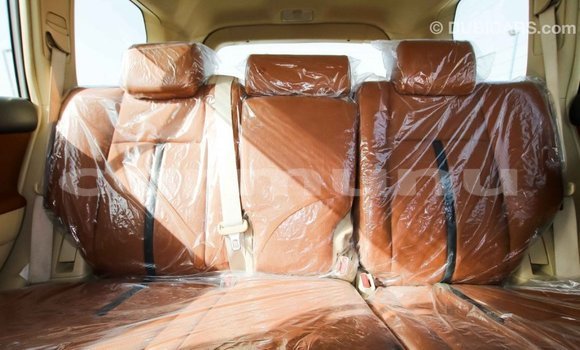 Acheter Import Voiture Toyota Prado Blanc à Import - Dubai, Région de la Bouenza Acheter Import Voiture Toyota Prado Blanc à Import - Dubai, Région de la Bouenza