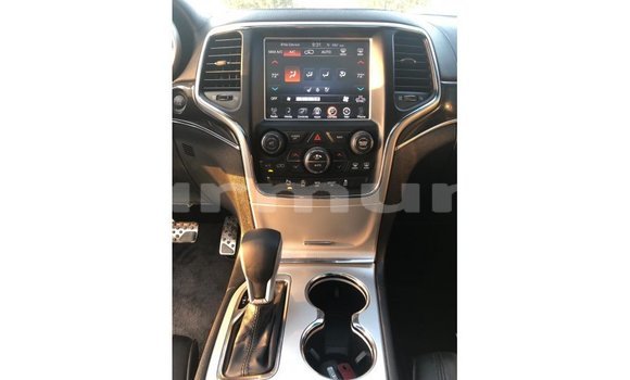 Acheter Import Voiture Jeep Grand Cherokee Noir à Import - Dubai, Région de la Bouenza Acheter Import Voiture Jeep Grand Cherokee Noir à Import - Dubai, Région de la Bouenza