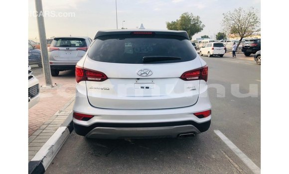 Acheter Import Voiture Hyundai Santa Fe Autre à Import - Dubai, Région de la Bouenza Acheter Import Voiture Hyundai Santa Fe Autre à Import - Dubai, Région de la Bouenza