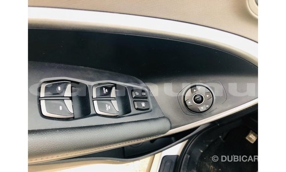 Acheter Import Voiture Hyundai Santa Fe Autre à Import - Dubai, Région de la Bouenza Acheter Import Voiture Hyundai Santa Fe Autre à Import - Dubai, Région de la Bouenza