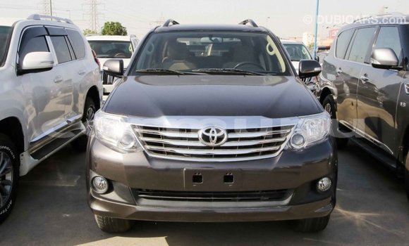 Acheter Import Voiture Toyota Fortuner Autre à Import - Dubai, Région de la Bouenza Acheter Import Voiture Toyota Fortuner Autre à Import - Dubai, Région de la Bouenza