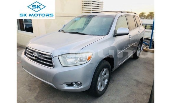 Buy Import Toyota Highlander Other Car in Import - Dubai in Region of Bouenza Buy Import Toyota Highlander Other Car in Import - Dubai in Region of Bouenza
