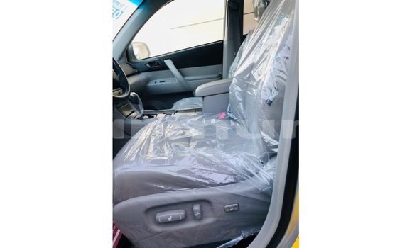 Acheter Import Voiture Toyota Highlander Autre à Import - Dubai, Région de la Bouenza Acheter Import Voiture Toyota Highlander Autre à Import - Dubai, Région de la Bouenza