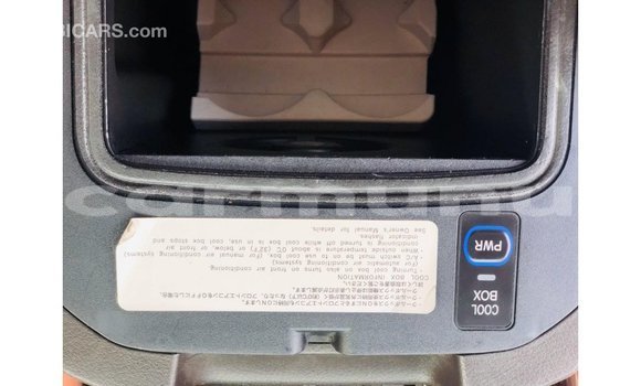 Acheter Import Voiture Toyota Prado Noir à Import - Dubai, Région de la Bouenza Acheter Import Voiture Toyota Prado Noir à Import - Dubai, Région de la Bouenza