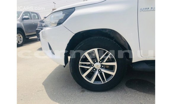 Buy Import Toyota Hilux White Car in Import - Dubai in Region of Bouenza Buy Import Toyota Hilux White Car in Import - Dubai in Region of Bouenza