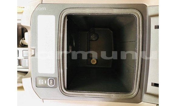 Buy Import Toyota Prado White Car in Import - Dubai in Region of Bouenza Buy Import Toyota Prado White Car in Import - Dubai in Region of Bouenza