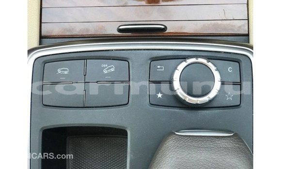 Buy Import Mercedes-Benz 190 White Car in Import - Dubai in Region of Bouenza Buy Import Mercedes-Benz 190 White Car in Import - Dubai in Region of Bouenza