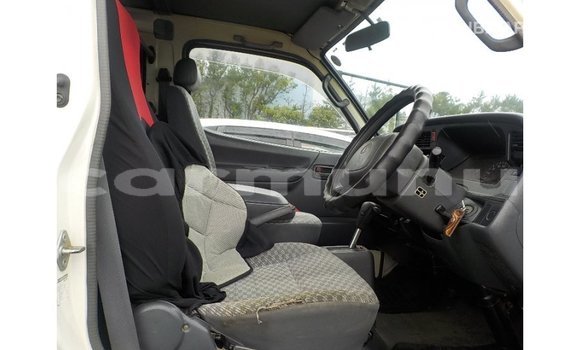 Buy Import Toyota Hiace White Car in Import - Dubai in Region of Bouenza Buy Import Toyota Hiace White Car in Import - Dubai in Region of Bouenza