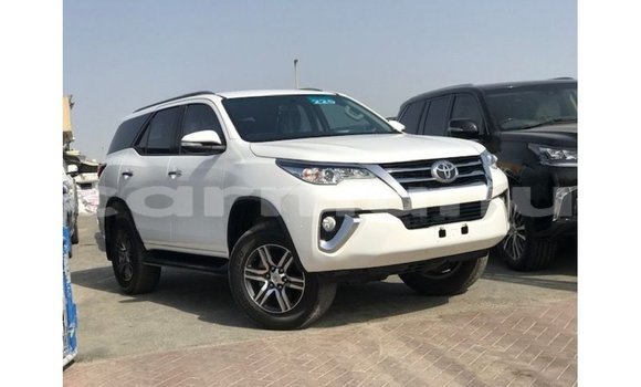 Buy Import Toyota Fortuner White Car in Import - Dubai in Region of Bouenza