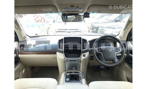 Buy Import Toyota Land Cruiser Red Car in Import - Dubai in Region of Bouenza Buy Import Toyota Land Cruiser Red Car in Import - Dubai in Region of Bouenza