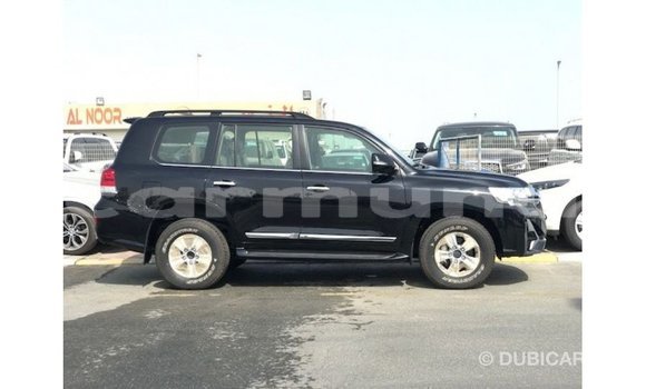 Buy Import Toyota Land Cruiser Black Car in Import - Dubai in Region of Bouenza Buy Import Toyota Land Cruiser Black Car in Import - Dubai in Region of Bouenza