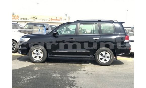 Buy Import Toyota Land Cruiser Black Car in Import - Dubai in Region of Bouenza Buy Import Toyota Land Cruiser Black Car in Import - Dubai in Region of Bouenza