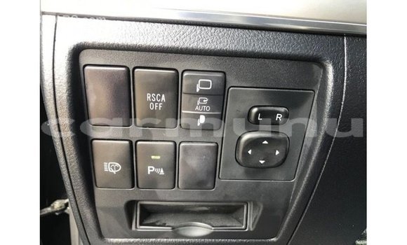 Buy Import Toyota Land Cruiser Black Car in Import - Dubai in Region of Bouenza Buy Import Toyota Land Cruiser Black Car in Import - Dubai in Region of Bouenza