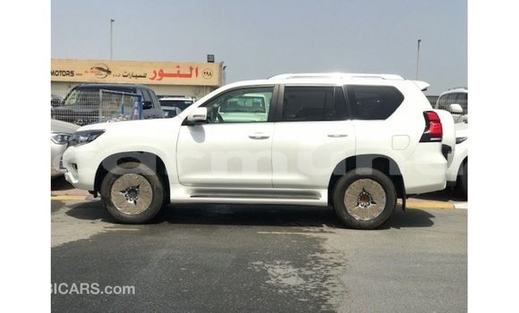 Acheter Import Voiture Toyota Prado Blanc à Import - Dubai, Région de la Bouenza Acheter Import Voiture Toyota Prado Blanc à Import - Dubai, Région de la Bouenza
