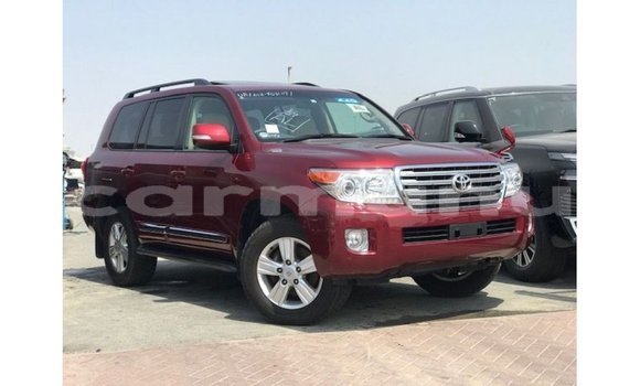 Acheter Import Voiture Toyota Land Cruiser Rouge à Import - Dubai, Région de la Bouenza