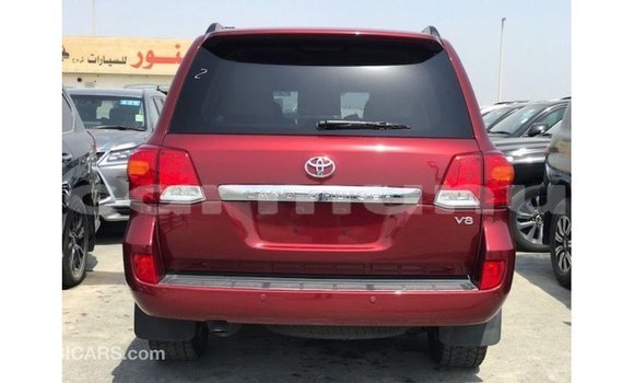 Buy Import Toyota Land Cruiser Red Car in Import - Dubai in Region of Bouenza Buy Import Toyota Land Cruiser Red Car in Import - Dubai in Region of Bouenza