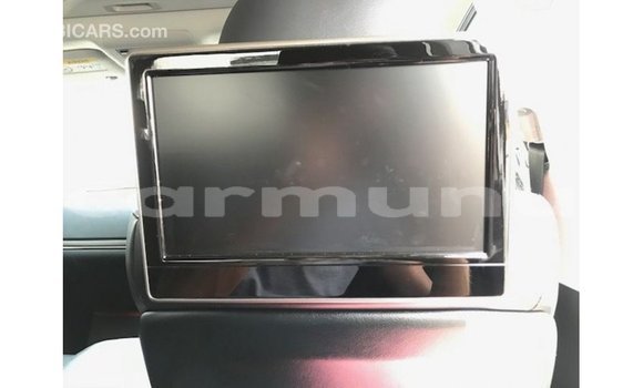 Buy Import Toyota Land Cruiser White Car in Import - Dubai in Region of Bouenza Buy Import Toyota Land Cruiser White Car in Import - Dubai in Region of Bouenza